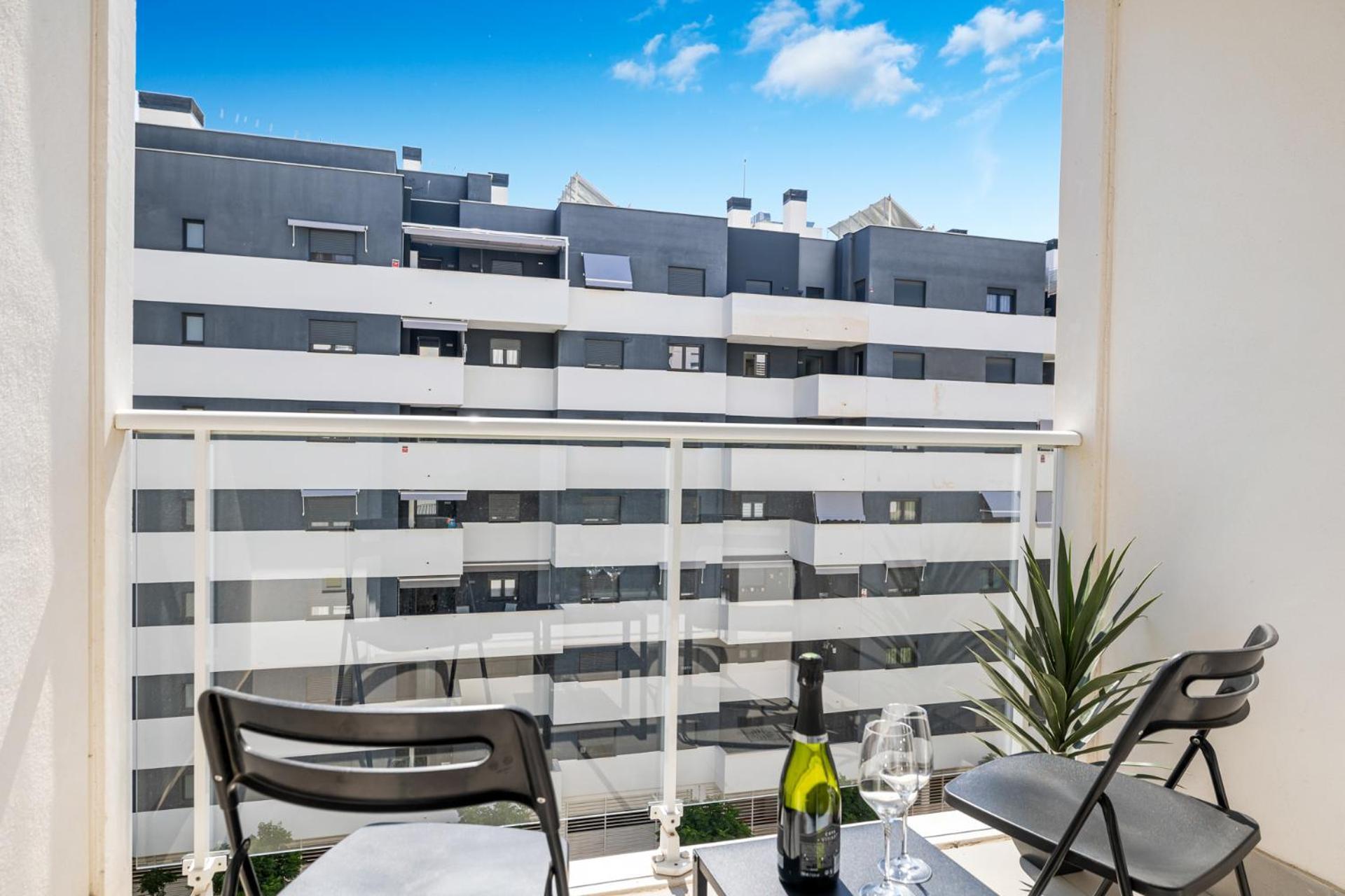 Luxury New Apartment City Center Estepona - Private Parking Exterior photo
